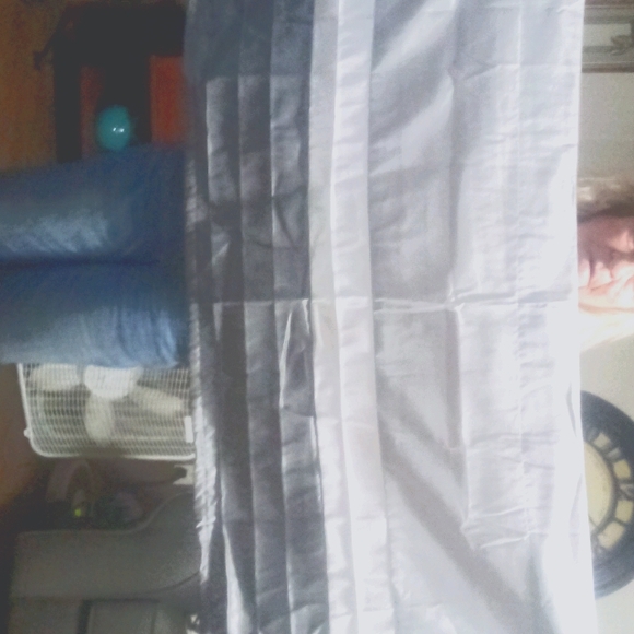 Madison Park valance - Picture 1 of 1